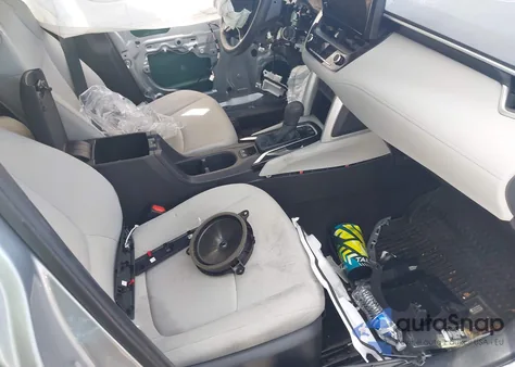 2025 Toyota Corolla Cross L from USA, damaged, VIN 7MUAAAAG7SV126803